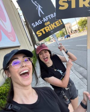 Anna Brisbin Instagram - STRIKE IS OVER! At least, suspended! These past 118 days have been ROUGH but it’s been so inspiring to join forces with my fellow actors for the future of ALL actors. 🥹 Crossing my fingers that the deal our negotiators agreed to is what we needed and that we won’t have to do this again for a longgg longgg time. (Though we’ll see when it comes to videogames shortly… lol) I can finally speak freely about the media I love without worrying about accidentally promoting a struck project and that is SO LIBERATING LMAO so I’m just gonna take this opportunity to tell everyone who loves horror or Edgar Allen Poe to watch Fall of the House of Usher. 

And I want to give a special shout-out to any non-union influencers who voluntarily chose to stop talking about struck projects in solidarity, often at the cost of your income. 🥹 You didn’t have to do that but it meant so much.

It was an honor to picket with you, my union friends. 🤍 #SAGAFTRAstrong #strikeisover 

and also yes i obviously dressed up for the Barbie Movie. 💖