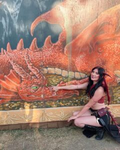 Anna Brisbin Instagram - Big recommend going to ren faire with just a bevy of beautiful babes. 😌👌✨ #dragon 🐲❤️‍🔥 #renfaire #renaissancepleasurefaire #dragoncosplay #reddragon