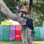 Anna Brisbin Instagram - Step 1) Go to Ren Faire Step 2) Find a tree Step 3) Have fun 🧚‍♀️🌳✨ #renfaire #renfest #renaissancepleasurefaire #fairy #faerie