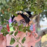 Anna Brisbin Instagram - Step 1) Go to Ren Faire Step 2) Find a tree Step 3) Have fun 🧚‍♀️🌳✨ #renfaire #renfest #renaissancepleasurefaire #fairy #faerie