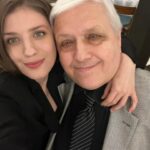 Anna Chipovskaya Instagram - Боже, папа, ты родился, когда по Старому Арбату ходили трамваи. А это было ещё до Куликовской битвы. С днём рождения, мой любимый и самый юный человек, которого я знаю. #80 ❤️‍🔥