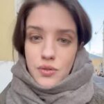 Anna Chipovskaya Instagram - Пришло время поделиться еще одной чудесной новостью (и она не единственная) — попечителем фонда стала наша любимая Аня Чиповская 😍 Для нас это большая честь и бесконечный лимит доверия. Вместе мы сможем больше. Ждем вас на выставке #25марта_заберидруга