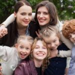 Anna Chipovskaya Instagram – Часть 2))

#первыйкласс на @ivi_official с 23 мая
