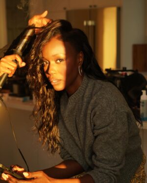 Anna Diop Instagram - Golden Hour ✨🖤