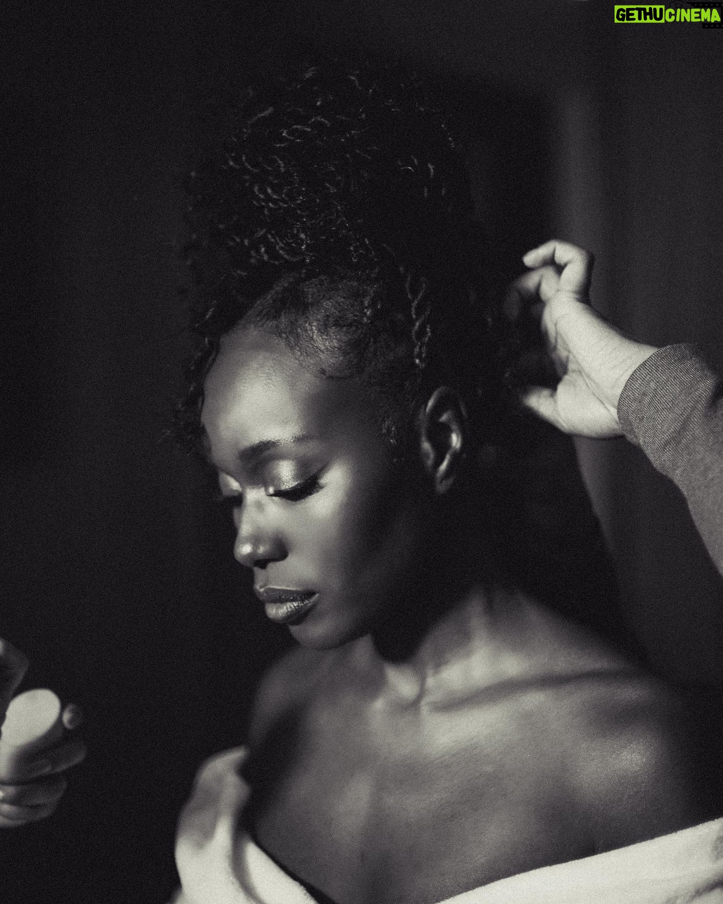 Anna Diop - 8.9K Likes - A moment of calm before the most gorgeous of storms 🖤 BTS in London