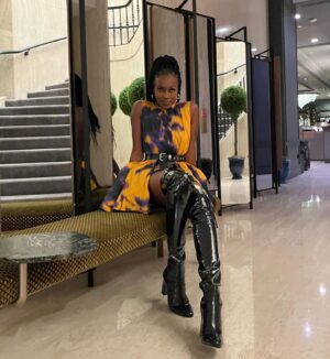 Anna Diop Instagram - Such a brat :) Tuesday night for Culture Con NY ✨🖤