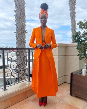 Anna Diop Instagram - Had the loveliest day at the Newport Beach Film Festival ✨ Thank you @newportbeachfilmfest for celebrating NANNY and for this beautiful award! If you can’t tell, I was pretty happy about it :)