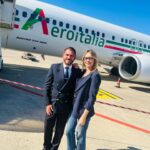 Anna Falchi Instagram - Ho scoperto una compagnia aerea fantastica. Io viaggio italiano. Puntuali, gentili e disponibili e amano anche gli animali. Non solo falchi e aquile… @aero.italia @gianluca_sanna @efigiua Pic by @digitalsauro