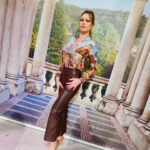 Anna Falchi Instagram – Outfit in tema…. Ora mi tocca fare l’alberooooo! @aliceandolivia @giocollectionofficial