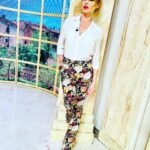 Anna Falchi Instagram – 1 2 3 voila’ eccomi qua! E la settimana continua…. @aliceandolivia @loribluofficial @digitalsauro