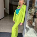 Anna Falchi Instagram – It’s green day babies💚 @larmadio_di_lulu @raimondobuccelli @digitalsauro @larocca.gina