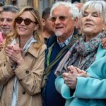 Anna Foglietta Instagram - Premio “Fionda di Legno 2024” È stato davvero un grandissimo piacere condividere con la Citta di Albenga pensieri e parole su quanto la vita necessiti di condivisione e cura. Grazie per avermi conferito questo importante riconoscimento per meriti in ambito sociale.Ogni volta che mi si offre l’opportunità di parlare di @everychildismychildets io sono felice perché ritrovo intorno a me una moltitudine di persone pronte a raccoglierne il significato e che si offrono di aiutarci. Abbiamo parlato anche della fondazione @unanessunacentomila_fondazione e dei tanti progetti legati a contrastare la violenza del maschile sul femminile e di come raccogliamo fondi per finanziare i centri anti violenza (in attesa del grande concerto di Verona del 4 e 5 maggio.) Evviva i “Fieui de Carrugi”, evviva Gino Rapa e Antonio Ricci che portano avanti i veri valori di conservazione e cura del territorio con entusiasmo e passione, continuando a tirare “fiondate” ben precise 💪🏻 E poi permettetemi di spendere due parole per la Signora @caterinacasellisugar … una donna, artista e imprenditrice super in tutto. Abbiamo spento insieme le candeline per il nostro compleanno e il mio cuore è esploso di gioia. . . . #fiondadilegno