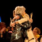 Anna Foglietta Instagram - Premio “Fionda di Legno 2024” È stato davvero un grandissimo piacere condividere con la Citta di Albenga pensieri e parole su quanto la vita necessiti di condivisione e cura. Grazie per avermi conferito questo importante riconoscimento per meriti in ambito sociale.Ogni volta che mi si offre l’opportunità di parlare di @everychildismychildets io sono felice perché ritrovo intorno a me una moltitudine di persone pronte a raccoglierne il significato e che si offrono di aiutarci. Abbiamo parlato anche della fondazione @unanessunacentomila_fondazione e dei tanti progetti legati a contrastare la violenza del maschile sul femminile e di come raccogliamo fondi per finanziare i centri anti violenza (in attesa del grande concerto di Verona del 4 e 5 maggio.) Evviva i “Fieui de Carrugi”, evviva Gino Rapa e Antonio Ricci che portano avanti i veri valori di conservazione e cura del territorio con entusiasmo e passione, continuando a tirare “fiondate” ben precise 💪🏻 E poi permettetemi di spendere due parole per la Signora @caterinacasellisugar … una donna, artista e imprenditrice super in tutto. Abbiamo spento insieme le candeline per il nostro compleanno e il mio cuore è esploso di gioia. . . . #fiondadilegno