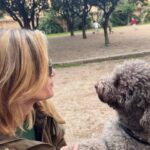Anna Foglietta Instagram – Quante chiacchierate che ci facciamo. 
.
.
.
#gazza #mydog