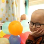 Anna Foglietta Instagram - Ci sono delle date che hanno cambiato il corso della storia e che impongono alle donne e agli uomini che vivono quel tempo di esserne all’altezza, per quanto doloroso esso sia. Every child is my child è nata il 7 Aprile 2017, una data memorabile per noi, ma che si basa sul frutto doloroso della sofferenza di centinaia di migliaia di bambini siriani, che hanno perso la loro vita durante uno dei conflitti più violenti e complessi della storia contemporanea. Da quel momento ci siamo impegnati a supportare l’infanzia ad ogni latitudine, cercando di sostenere progetti nei quali crediamo e che possiamo seguire con trasparenza e passione, purché abbiano nel loro nucleo il benessere psico fisico dei bambini. Oggi, 30 Maggio 2024 siamo felice ed emozionati nel presentarvi questa nuova collaborazione con Soleterre, per la realizzazione del progetto “EVERY CHILD IN LIFE AND IN PEACE”, volto a sostenere il BEIT JALA GOVERNMENTAL HOSPITAL il solo ospedale pubblico rimasto in Palestina per la cura del cancro infantile e delle patologie croniche pediatriche. Il progetto si compone di varie azioni volte al supporto psicologico per la cura del trauma infantile, allo stanziamento di medicinali essenziali per le cure del bambino, e ad attività educative realizzate da educatori e operatori sociali nella struttura ospedaliera. Ci emoziona pensare al futuro dei bambini malati di cancro nelle zone di guerra. In un tempo in cui tutto parla solo di distruzione è importante costruire, per dare loro speranza, e farli sentire meno soli. Il mondo ha bisogno di bambini che credono che grazie alla collaborazione ed all’impegno di adulti responsabili e volenterosi, si possano realizzare scenari insperati. I nostri figli, ovunque nel mondo, hanno bisogno di noi. Ci siete?