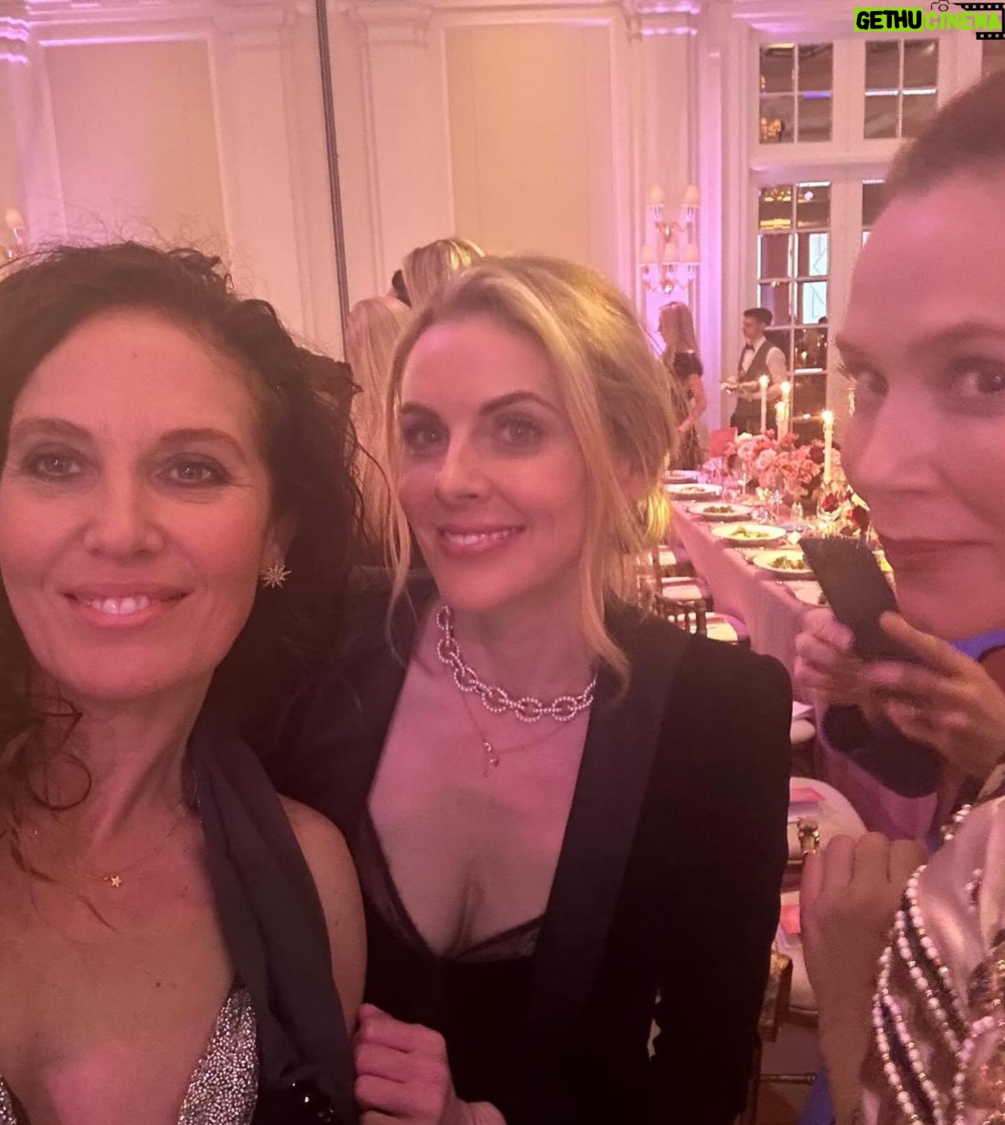 Anna Friel Instagram - What an honour to attend last nights gala and on the eve of #internationalwomensday . The @ladygardenfoundation reminds us to check for symptoms and help stop cervical cancer in its tracks. Thank you so much for the heartfelt speeches, for your care , truth and wisdom @ttpetals , love you, @jennyhalpernprince . You were both amazing. Thank you @shalsarora . Respect to you all. Had the pleasure of reuniting with @davinamccall @donnaair @clodagh_mckenna and meeting the very lovely @frida_redknapp . @ladygardenfoundation . Find out more about their wonderful work. 💕💕💕💕💕 love you my Kenny @tarasmithofficial you were the best date and I will always be your Cartman.