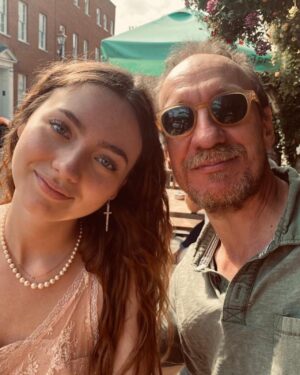 Anna Friel Instagram - Sorry but…. Proud, proud mama. I got very lucky. Love you my bunny boo. New adventures starting today. Xxxx #18 #adultlife , welcome 🤗@gracie_friel