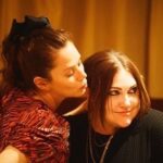 Anna Friel Instagram - Sisters are doing it for themselves. This was taken at our first dinner out as Anna and Beth not Nicky and Gigi. @monarchonfox taken by @jasonenslerv3.1 @bethditto