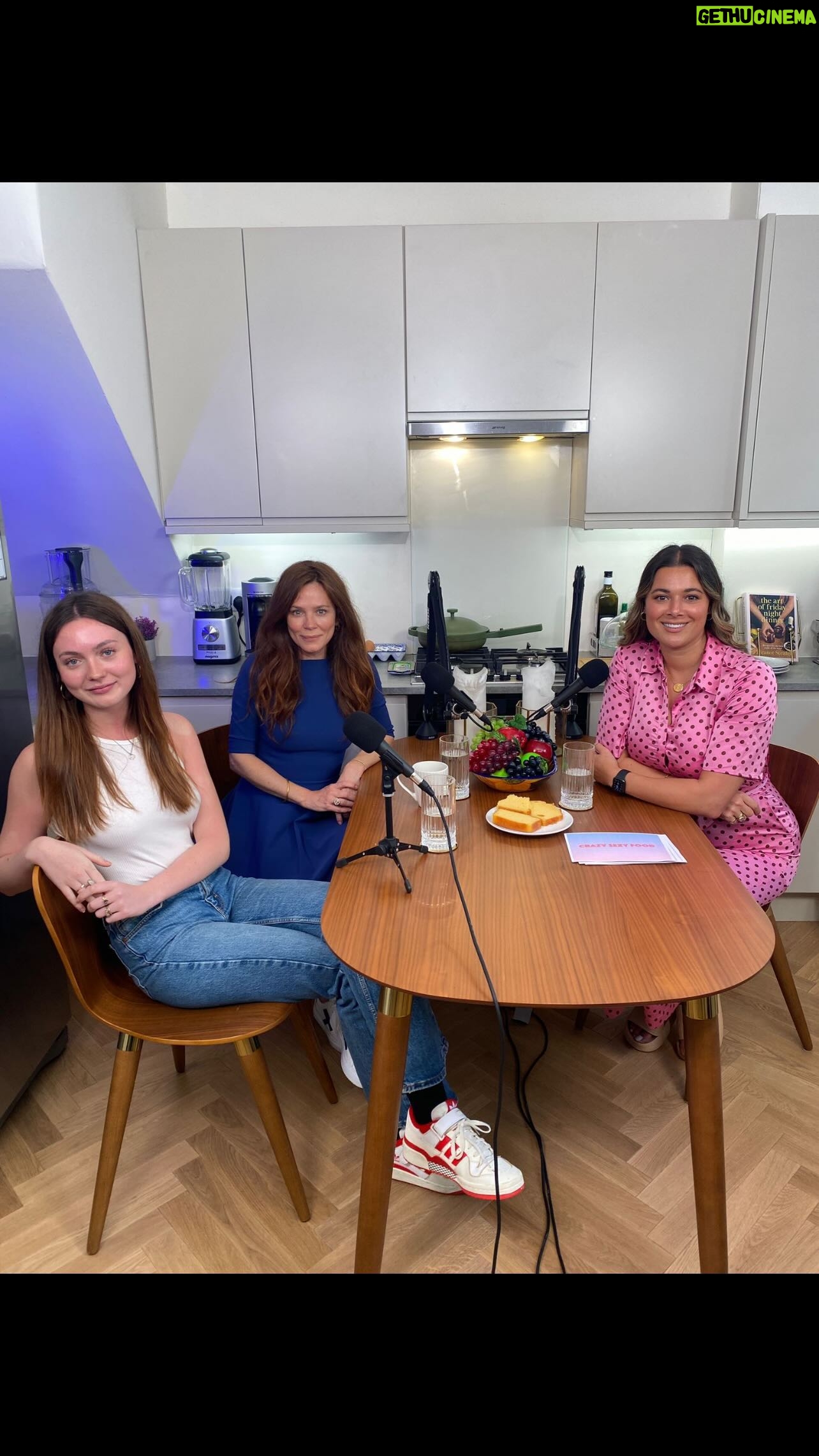 Anna Friel Instagram - Anyone else do this as a kid? Or just me?! 😳 Check out mine and @gracie_friel ‘s joint interview on the @crazysexyfood podcast with @hannahharley 💙 Available on Spotify and Apple or wherever you get your podcasts.