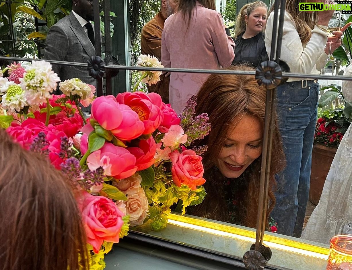 Anna Friel Instagram - @drinkladya Thank you @ellecaring and all the very beautiful ladies you gathered together for a perfect ‘rose ladened’ lunch. I loved every minute. @the_ivy_collection . 💕💕💕