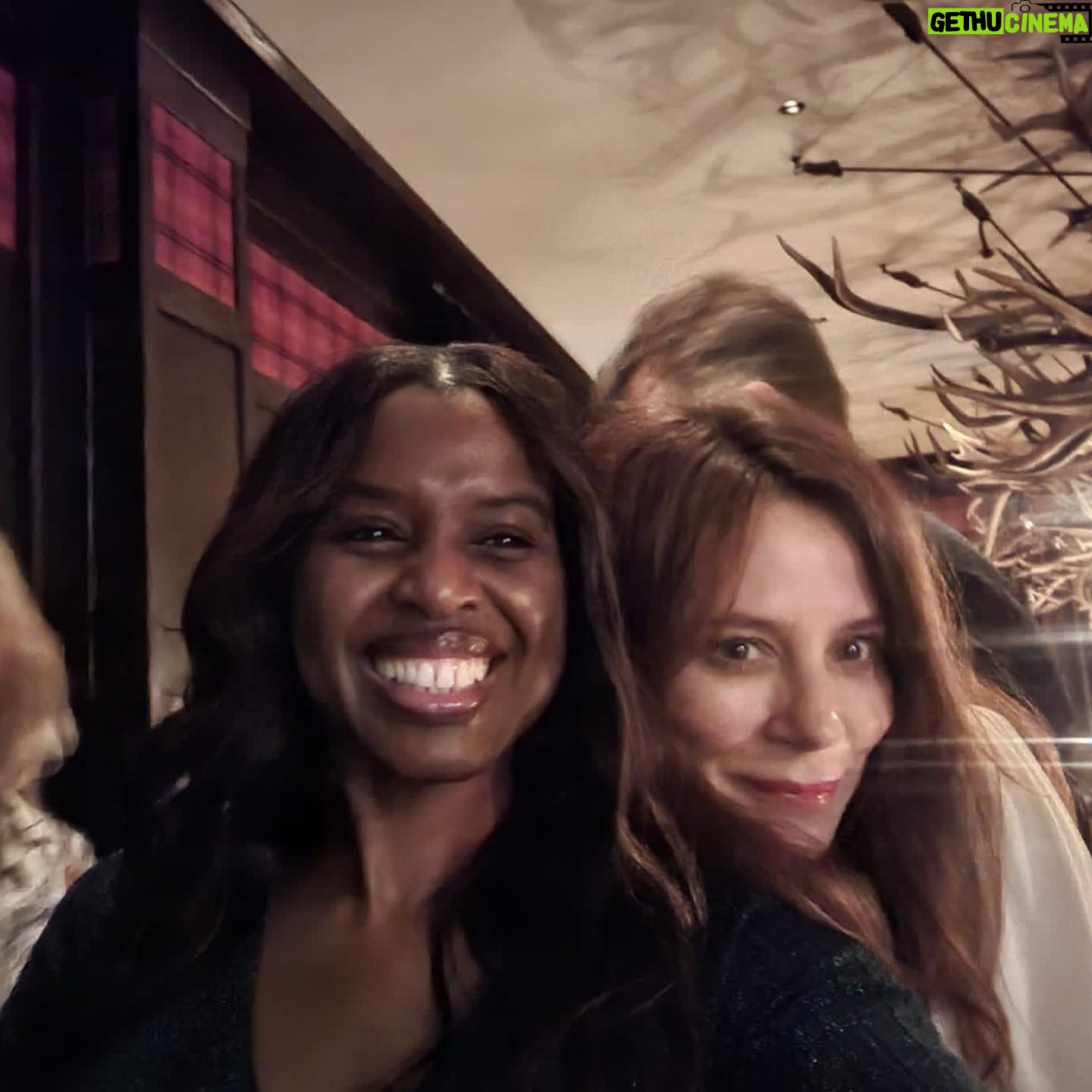Anna Friel Instagram - Last night saw the annual KTW & The Wick Monday Muse dinner co-hosted by Founder Katy Wickremesinghe in partnership with Ewan Venters, CEO Hauser & Wirth, at Mount St. Restaurant & Rooms. The dinner was held in the Scottish Room to honour cultural female leaders, game-changers and future thinkers and celebrated this year’s theme of Cultural Collaboration, which included a bespoke poem by actress and poet Greta Bellamancia. @ktwlondon @ewanventers @hauserandwirth #mountstrestaurant #mountstreet #mayfair
