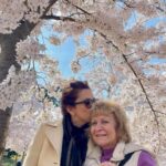 Anna Friel Instagram - A beautiful day was had. Nature, family and blossoms a plenty. Tonight will be spent watching @davidattenborough (my hero with the best voice in the whole world), exploring the wonders of nature . If you can, tune in @silverback_films are so wonderfully talented @wwf the work you do is crucial , tonight on @bbc1 at 7pm #wildisles Happy Easter 🐣🐇🐰 everyone.