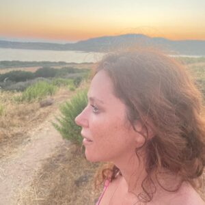 Anna Friel Instagram - Thinking back to Summer and sunny days 🌅☀️