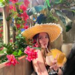 Anna Friel Instagram - Sorry but…. Proud, proud mama. I got very lucky. Love you my bunny boo. New adventures starting today. Xxxx #18 #adultlife , welcome 🤗@gracie_friel