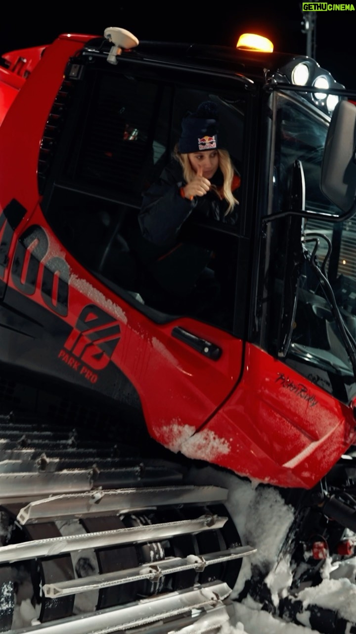Anna Gasser Instagram - Big news! Anna Gasser and PistenBully - a partnership of PROs 🏂 😍 We are happy to announce the partnership with @annagassersnow today! Anna is known for top performance and fantastic snowboarding. She is an absolute professional. Just like our PistenBully ParkPRO. That’s why we both agree - „it’s the perfect match“. 🎉🔥 #PistenBully #snowgroomer #snowboarding #annagasser #ParkPro