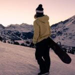 Anna Gasser Instagram - Beautiful start into the New Year in the Austrian Mountains 💫 Wishing everyone a happy healthy 2024 🫶 #verleihtflügel #snowboarding
