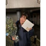 Anna Ishii Instagram – ドラマ「ブラックガールズトーク」最終話
本日23:16〜

遂に最終話。
最終話の撮影は、なおぽんとなぎちゃんの事たくさん考えた。
3人での写真とか見返したり、楽しかった日々を思い返したり、、、。
ブラックガールズトークらしさ全開の想いの込められた最終話になってます！

ぜひ！！！

アップの時にスタッフの皆さんからアルバム頂きました🥺嬉しすぎた。
あのスケジュールの間でいつ書いてたの‼︎
楽しい現場だったなぁ。