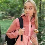 Anna Kadeřávková Instagram - Soutěž s @nordblanc o poukaz v hodnotě 10 000 Kč! 😍 V létě miluju výlety do přírody a na hory. A určitě nejsem jediná! S @nordblanc se na tyhle dobrodružství můžeš vybavit od hlavy až k patě. 😊 Pokud chceš vyhrát poukaz na 10 000 Kč na nákup v jejich e-shopu, tak: 1. sleduj profil @nordblanc 2. sleduj můj profil a dej like na tuhle fotku 3. do komentáře označ parťáka, s kým bys nejraději vyrazila na výlet nebo nějakou dovču a napiš, kam by to bylo… 🌲🌊 Soutěž probíhá do 25.6., v pondělí 26.6. vyberu vítěze! (Soutěž není sponzorována nebo schválena ani řízena společností Instagram a nemá s ní žádný vztah. Instagram nemá vůči soutěžícímu žádné závazky.)
