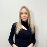 Anna Kadeřávková Instagram – castingy v cizích jazycích hits different 🫠 & fresh home-made polas 🎬