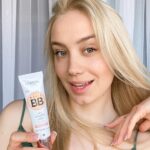 Anna Kadeřávková Instagram - @lorealparis má tuhle novinku ideální na léto. 😍 Magic BB cream hydratuje, kryje a zároveň chrání. Nemusíte se bát výběru odstínu, protože to BB cream udělá za vás - přizpůsobí se sám vašemu odstínu pleti. Za mě absolutní pecka! Na pleti je moc příjemný. 😊 Zkusili jste už? 😍 #lorealparis #vyzatostojite #magickykrasna