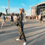 Anna Kadeřávková Instagram - Moje první Rock For People a bylo to naprosto skvělý! 😍 Byli jste? Co se vám líbilo nejvíc? Za mě nej pivo, langoše a @xambassadors . 😂🤭