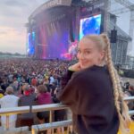 Anna Kadeřávková Instagram - Moje první @rockforpeople 🤘🏼 Včerejší @billytalentband a @machinegunkelly naprosto sivělý! 😍 Vlásky od @profibeauty 👧🏼♥️