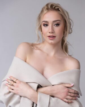 Anna Kadeřávková Instagram - ANNA 🤍