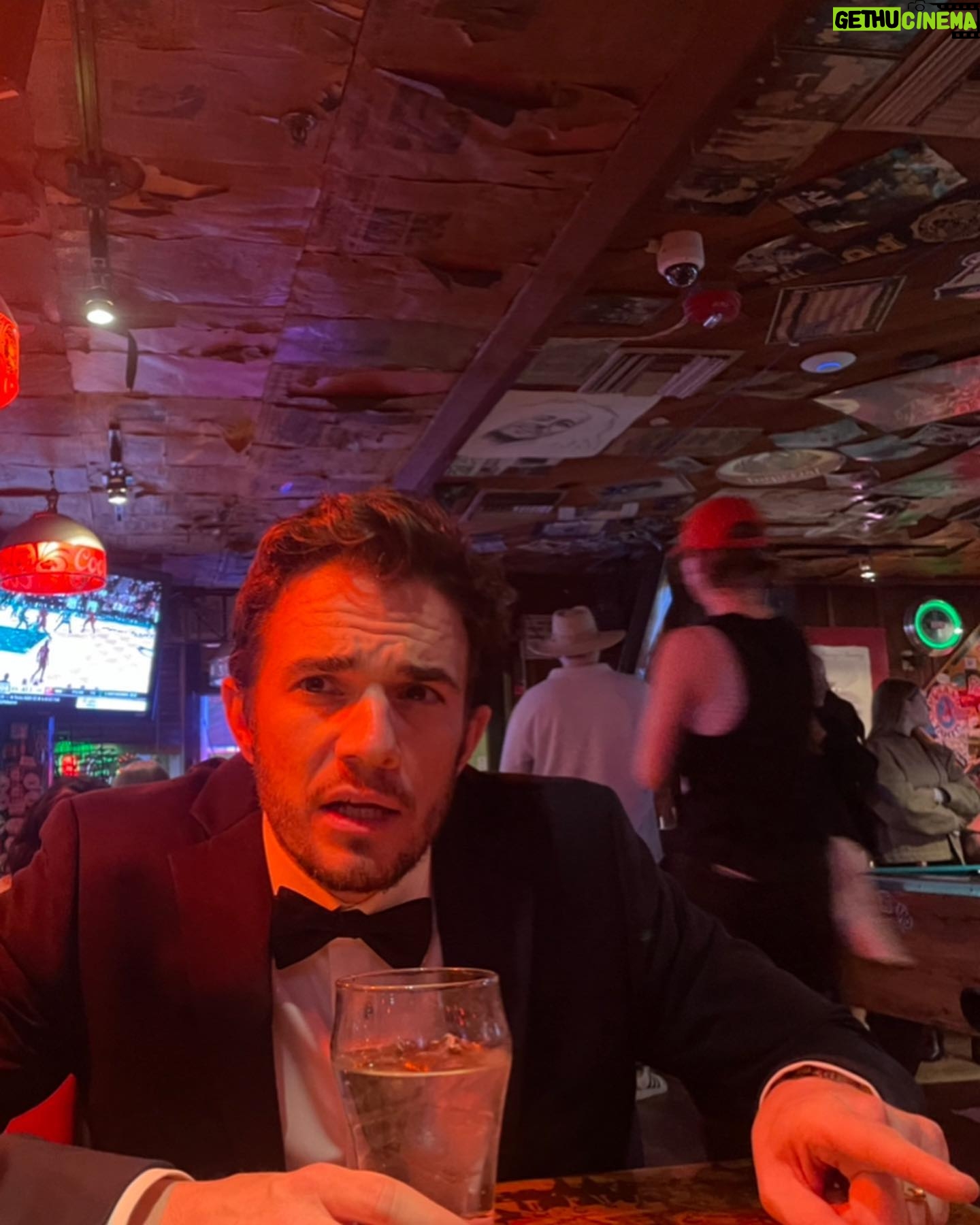 Anna Konkle Instagram - Party built on a dog park, Prada 2019, not now, not vintage, an irrelevant year! Barney’s Beanery loaded with teenagers, I did my own hair 🍝