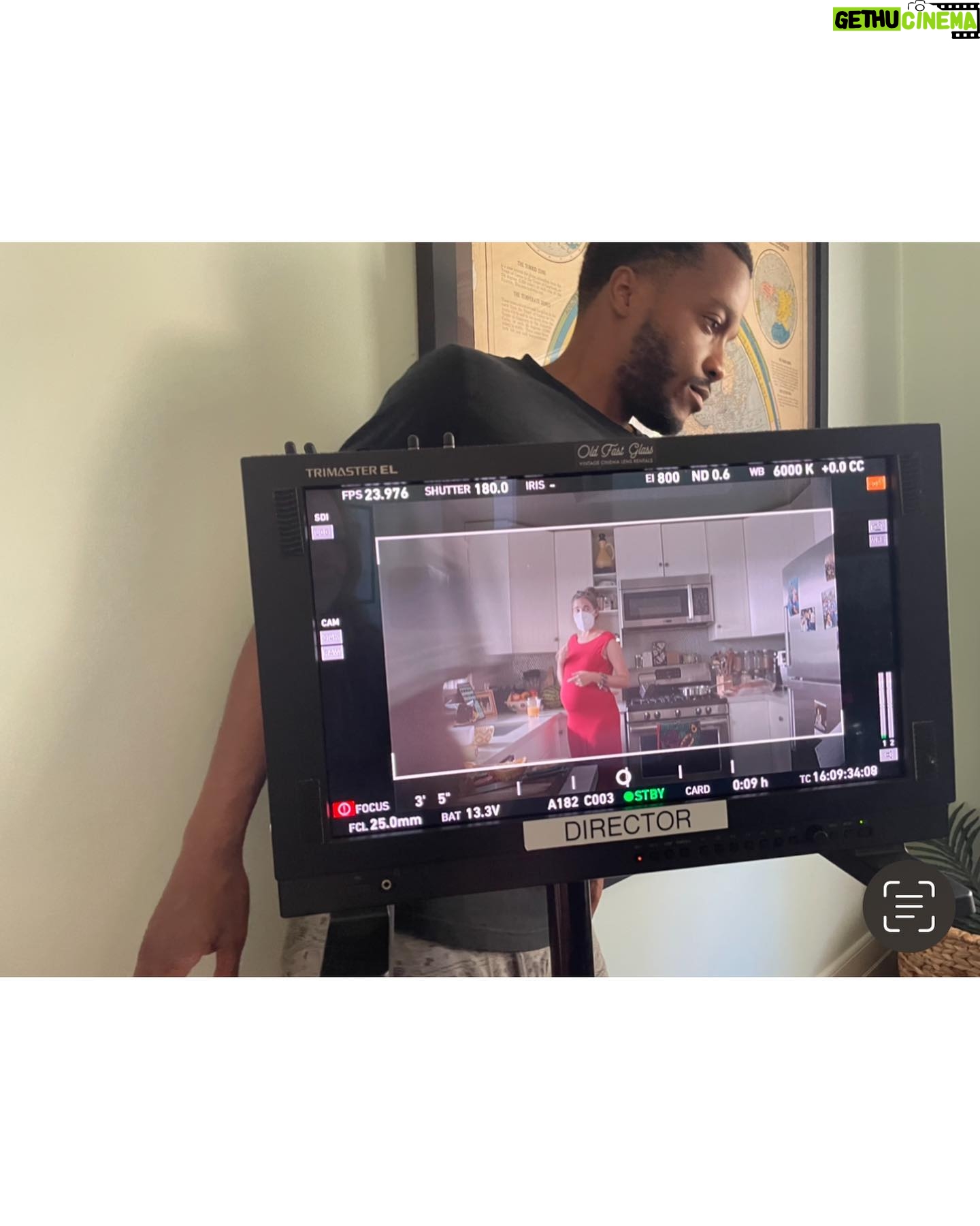 Anna Konkle Instagram - Warning: im making an effort 1/10 The Drop! @hulu Jan 13 2/10 @jermainefowler @mistersquinter 3/10 jungle location 4/10 superlative: funniest moment 5/10 so scary 6/10 the boat day 7/10 @sarahadinasmith 8/10 And I have diarreah! 9/10 Three months postpartum and only three months old, my babies came with me. Im sorry! I love you! Mom and Lesette too ❤️ 10/10 thank you for your resiliency Es / focus, im up here