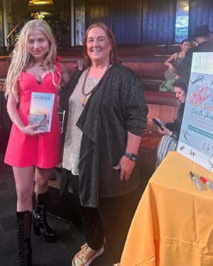 Anna Kulinova Instagram - TBT 10 days ago: GREAT TIME @ Pre~Oscars Luxury Gifting Lounge ECO LUXE 💥 produced by @producerdeb ⭐️ THANK YOU 🙏 for inviting me to be part of this Fabulous event! 💖🤗
I had the chance to collaborate with some Amazing brands as: SOULTECH BOOK by Michelle Barr✨
@producerdeb ✨ @fayahstreetwear ✨ @grzeniaguitars ✨ @revealu_us ✨ @spleash_your_leash 
Stay tuned for more! 💥 #ecoluxelounge #oscars #giftinglounge #collaboration #amazingbrands #fabolous #beauty #smile #happy #redcarpet #fame #glamour #oscars2024 #actinglifestyle #instagood
