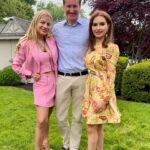 Anna Kulinova Instagram - TBT last weekend Memorial Day fun in the Hamptons!!! GREAT time collaborating and socializing with Amazing people @danspapers ✨ @vickischneps ✨ @donjuliotequila and the great team of @hamptonsstoryboard 💫 @dawnemarienyc1 it was lovely meeting the Mayer of Southampton William Manger Jr. & and The First Lady of Philanthropy of NY Beautiful @jeanshafiroff ⭐️💖 Check out her book: "SUCCESSFUL Philanthropy How To Make a Life By What You Give BY JEAN SHAFIROFF available on AMAZON & At "Barnes and Noble" 💥 #hamptonsstoryboard #hamptonsfun #memorialday #jeanshafiroff #jeanshafiroffsuccessfulphilanthropy #danspapers #philanthropy #socialteesnyc #fabolous #prettyinpink #rose #donjuliotequila #amazing #actorslife #instagood #annakulinova