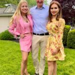 Anna Kulinova Instagram - TBT last weekend Memorial Day fun in the Hamptons!!! GREAT time collaborating and socializing with Amazing people @danspapers ✨ @vickischneps ✨ @donjuliotequila and the great team of @hamptonsstoryboard 💫 @dawnemarienyc1 it was lovely meeting the Mayer of Southampton William Manger Jr. & and The First Lady of Philanthropy of NY Beautiful @jeanshafiroff ⭐️💖 Check out her book: "SUCCESSFUL Philanthropy How To Make a Life By What You Give BY JEAN SHAFIROFF available on AMAZON & At "Barnes and Noble" 💥 #hamptonsstoryboard #hamptonsfun #memorialday #jeanshafiroff #jeanshafiroffsuccessfulphilanthropy #danspapers #philanthropy #socialteesnyc #fabolous #prettyinpink #rose #donjuliotequila #amazing #actorslife #instagood #annakulinova
