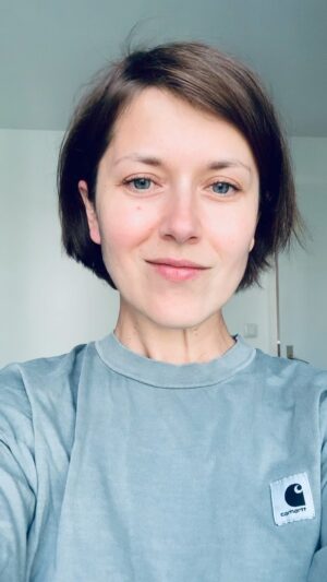 Anna Kuzina Instagram - Благодійна офіційна організація міста Харкова - Харків Вільний Волонтер @vilniy.kharkiv.volunteers 

У команді вже понад 150 осіб, кожна з яких задіяна в операційних процесах.  Вже понад 45 днів забезпечують великі об’єми їжі та гуманітарної допомоги для всіх харків’ян. 

Працюють за великими напрямками.  Допомагають:
✅лікарням міста;
✅воєнним, які захищають нас на передовій;
✅цілим районам міста у постачанні готової їжі та медикаментів;
✅дітям та новонародженим;
✅ дістають дефіцитні товари;
✅співпрацюють з іншими містами та країнами; 

Посилання на Монобанк 
https://send.monobank.ua/jar/DTm2eu2NA

або ж номер карти - 

4441114423986296

 Якщо будете надсилати на номер карти, пишіть коментар - "на броню"
Разом до перемоги, мої милі 💙💛

#харків #збіркоштівхарків #харківвільнийволонтер