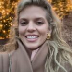 AnnaLynne McCord Instagram - 🎄🌹✨
