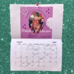 Anna Paquin Instagram – Reposting at the kind request of @muchachafanzine and also cos it looks AWESOME. 

@muchachafanzine 📢 I’m SO STOKED that the calendar restock is FINALLY HERE! This will be the LAST EVER BATCH of the 2023 zine Calendar “Radical WOC in Herstory” 🔥 
•⠀⠀⠀
30% off w/ domestic shipments arriving before Xmas if ordered today 12/13. These make for perfect gifts y’all – LINK IN BIO! 💌
•⠀⠀⠀
(Cover feat. Afro-Brazilian socialist feminist leader #MarielleFranco, RIP) 

(EDIT: THESE ARE OFFICIALLY SOLD OUT!)