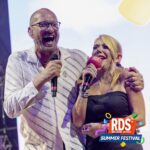 Anna Pettinelli Instagram – 🫶🏻@anna_pettinelli cosa hai fatto all’RDS Summer Festival?

📸Foto palco con @irama.plume, @rkomi, @giorgiaofficial, @biagioantonacci, @leogass.official, 

📸Foto palco con la GenZ di @rdsnext con @luca_campolunghi, @samaratramontana 

🎤Duettato live con @noemiofficial e @giorgiaofficial 

🥰Cantato sulle note di @tiromancinoofficial 
.
.
.
#rdssummerfestival #gallery #annapettinelli #giorgia #rkomi #irama #noemi #antonacci #tiromancino
