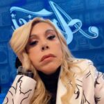 Anna Pettinelli Instagram - Oggi alle 14.00 vi aspettiamo per la puntata natalizia di Amici!! Bellissimissima #amici23 #musica#