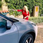 Anna Pettinelli Instagram - La mia nuova Nissan. Bella,pulita e profumata! Chi fa da se.#elecrificationForexicement #nuovoxtrail #thefamilyadventurecrossover #epower #e4orce #4wd #allwheeldrive #awd #adv