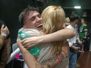 Anna Pettinelli Instagram - Ecco il nostro abbraccio dopo il concerto di ieri sera a Roma. Quanto sei cresciuto, quanto sei bravo, che sicurezza.Bellissimo concerto, belle le coreografie di @muller_andreas bello tu. Ti voglio bene Luca, andrai lontanissimo 💕💕#talento #musica #madeinitaly