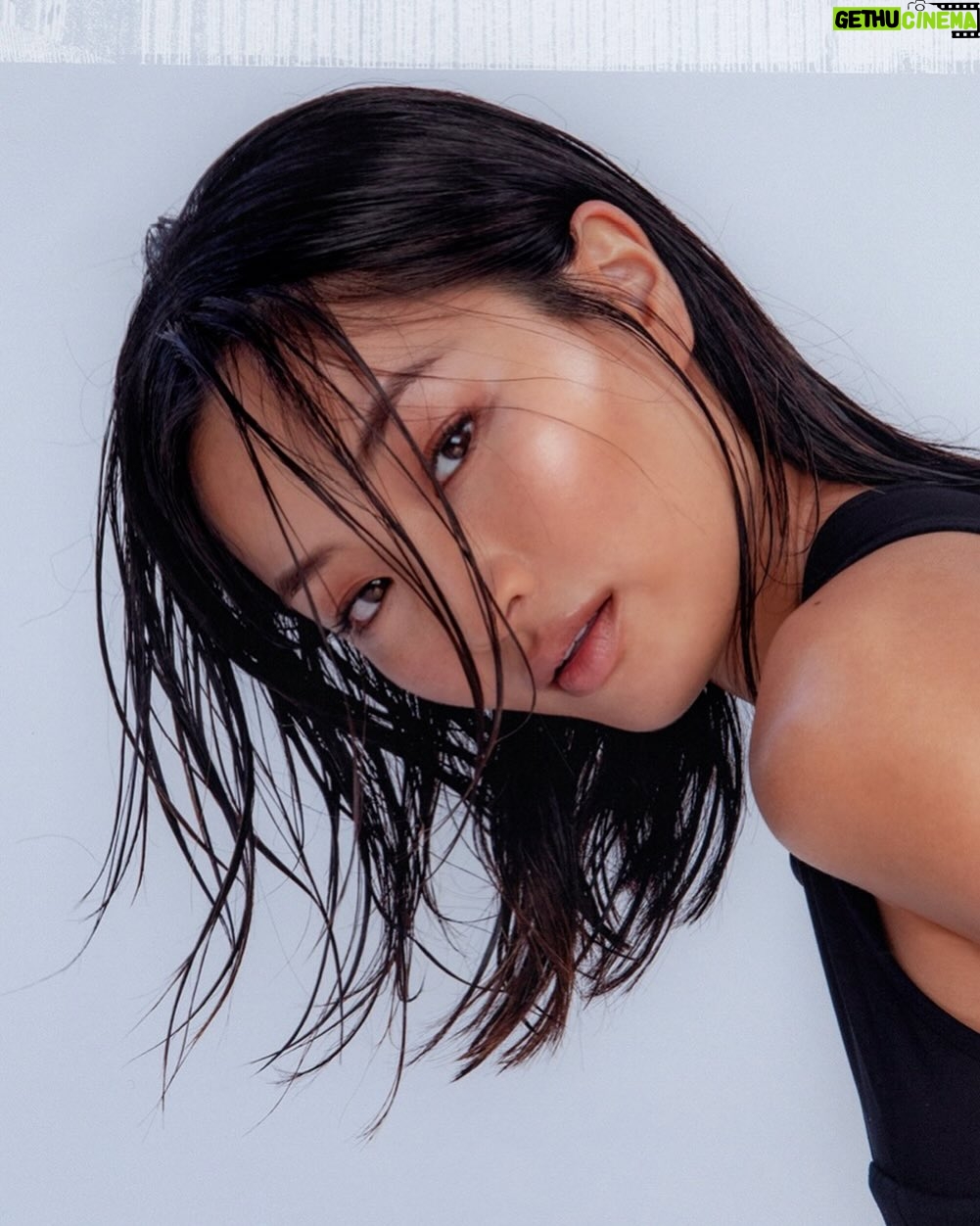 Anna Sawai Instagram - @annasawai is no stranger to action-packed projects. Her latest role, however, is unlike any of the previous: she is the savvy translator Lady Mariko in FX’s 17th-century show #Shōgun. Discussing her character’s journey, Sawai speaks with Schön! about growing alongside the complex Lady Mariko, what she hopes viewers take from the show, and more. #Linkinbio for full interview! photography. @hannahsider fashion editing. @newheartnyc @bareps talent. @annasawai wearing Aknv hair. @danawillcutyou @thewallgroup using @bumbleandbumble make up. @yumi_mori Using @chanel_beauty photography assistant. Layton Davis fashion assistants. @angiehiness @levi_eig interview. @thesandakin #schonmagazine #schon #inspiration #AnnaSawai #DisneyPlus